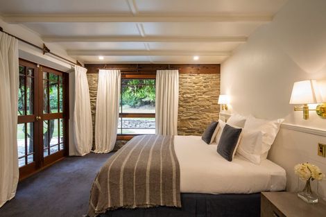 Photo of property in 11 Arrowtown-lake Hayes Road, Lake Hayes, Queenstown, 9371