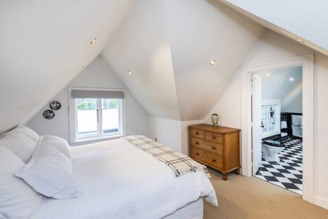 Photo of property in 172 Blighs Road, Strowan, Christchurch, 8052