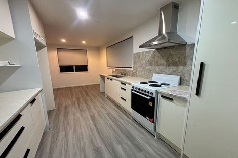Photo of property in 2 Arnhem Place, Pukekohe, 2120