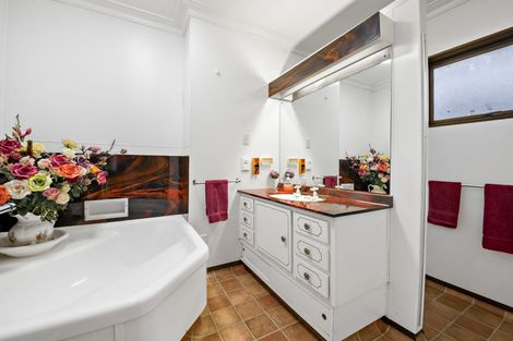 Photo of property in 122 Edinburgh Street, Pukekohe, 2120