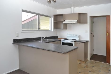 Photo of property in 19 Shortland Street, Tamatea, Napier, 4112