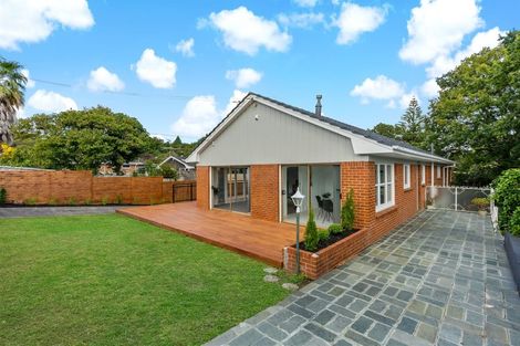 Photo of property in 7 Kelvyn Grove, Hillpark, Auckland, 2102