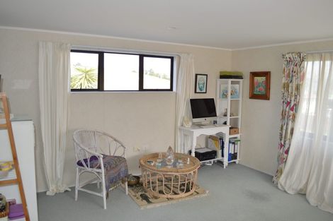 Photo of property in 220 Pagitt Street, Coromandel, 3506