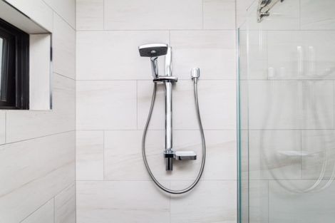 Photo of property in 66 Taikura Avenue, Red Beach, 0932