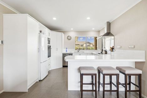 Photo of property in 3 Ranchod Terrace, Pukekohe, 2120