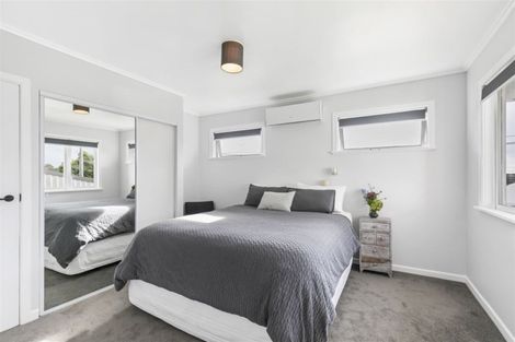 Photo of property in 1/18 Verbena Road, Birkdale, Auckland, 0626