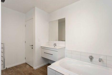 Photo of property in 2/4 Nova Place, Christchurch Central, Christchurch, 8011