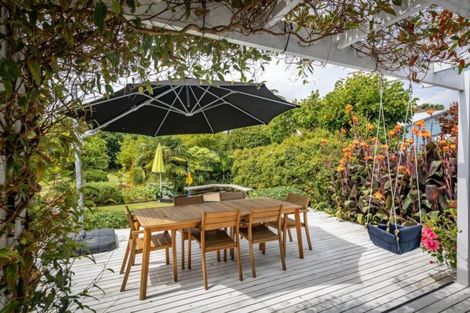 Photo of property in 213 Te Moana Road, Waikanae, 5036