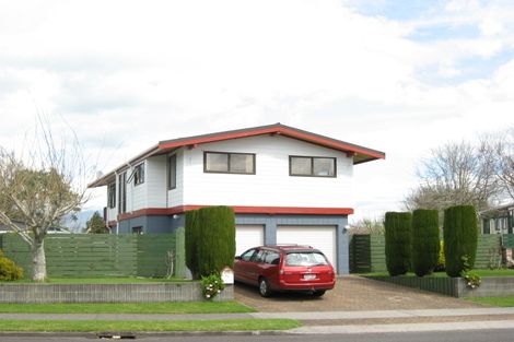 Photo of property in 56 Branch Road, Highlands Park, New Plymouth, 4312