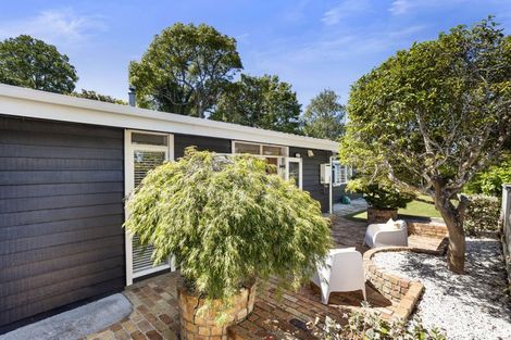 Photo of property in 4 Gladys Avenue, Glenfield, Auckland, 0629