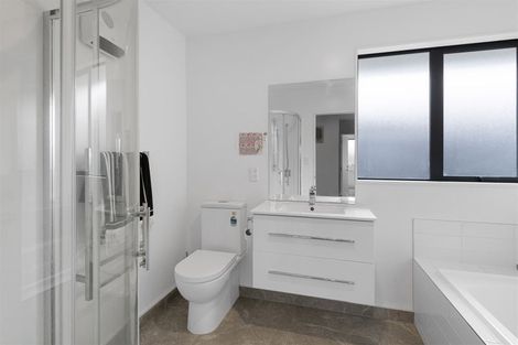 Photo of property in 3 Broadway Parade, Rolleston, 7615