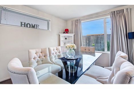 Photo of property in 6a Pandora Street, North New Brighton, Christchurch, 8083