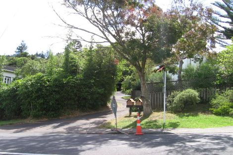 Photo of property in 1/814 Beach Road, Browns Bay, Auckland, 0630