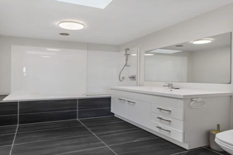 Photo of property in 87 Grove Road, Papakura, 2110