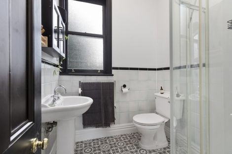 Photo of property in 326 Ohiro Road, Brooklyn, Wellington, 6021