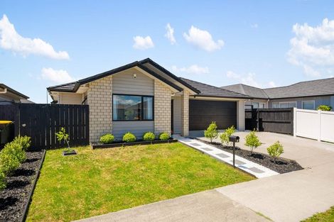 Photo of property in 3 Perla Road, Pukekohe, 2120