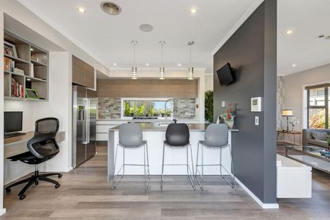 Photo of property in 72 Endeavour Drive, Whitby, Porirua, 5024