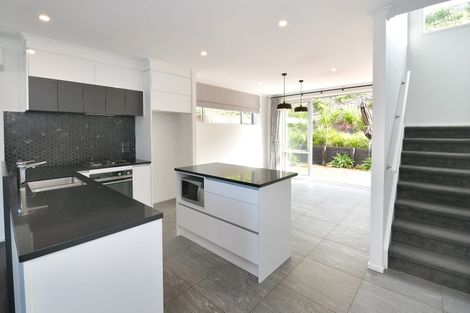 Photo of property in 29 Sanremo Lane, Stanmore Bay, Whangaparaoa, 0932