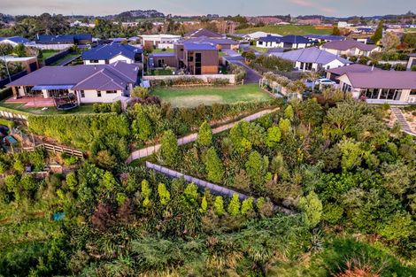 Photo of property in 20 Aderman Place, Hurworth, New Plymouth, 4310