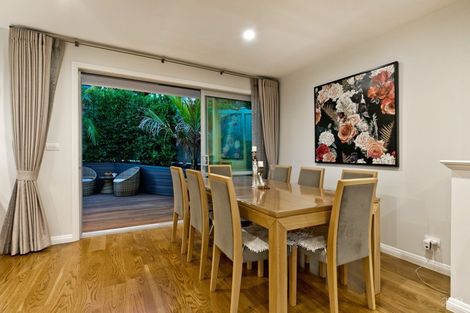 Photo of property in 13a Parr Terrace, Castor Bay, Auckland, 0620