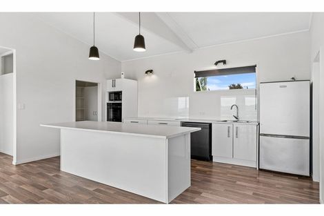 Photo of property in 957 Kaiwaka-mangawhai Road, Hakaru, Wellsford, 0975