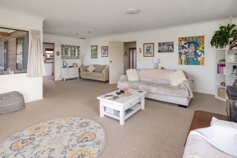 Photo of property in 5 Holmburn Street, Welcome Bay, Tauranga, 3112