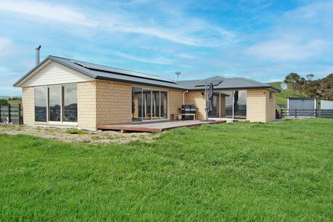 Photo of property in 173 Rangiora Road, Kaiwaka, 0573