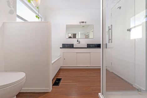 Photo of property in 53 Seddon Crescent, Whataupoko, Gisborne, 4010