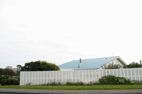 Photo of property in 102 South Road, Blagdon, New Plymouth, 4310
