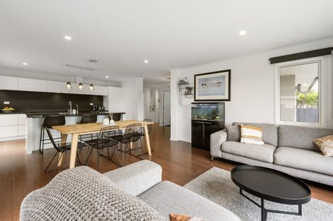 Photo of property in 17 Rainey Crescent, Papamoa Beach, Papamoa, 3118