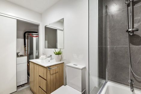 Photo of property in 2/19 Windlass Street, Long Bay, Auckland, 0630