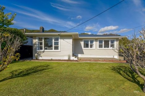 Photo of property in 14 Ruthven Road, Wainuiomata, Lower Hutt, 5014