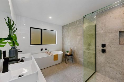 Photo of property in 1 Bosun Place, Te Atatu Peninsula, Auckland, 0610