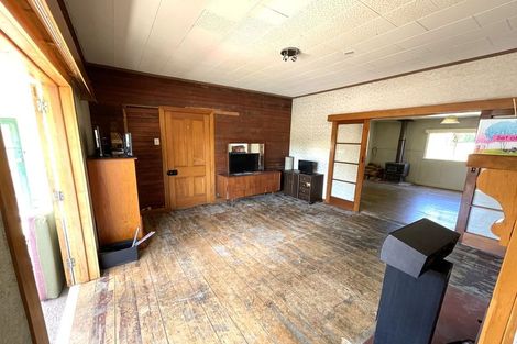 Photo of property in 11 Halsey Street, Clinton, 9534