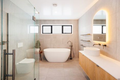 Photo of property in 38 Ashford Avenue, Hokowhitu, Palmerston North, 4410