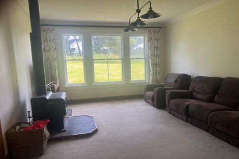 Photo of property in 923 Oporae Road, Waione, Dannevirke, 4971