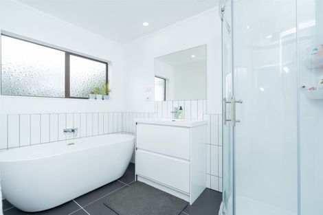 Photo of property in 15 Carew Street, Nawton, Hamilton, 3200