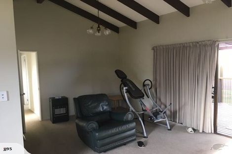 Photo of property in 2/279 Main South Road, Hornby, Christchurch, 8042