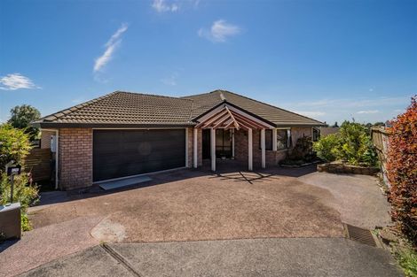 Photo of property in 36 Ewhurst Place, Goodwood Heights, Auckland, 2105