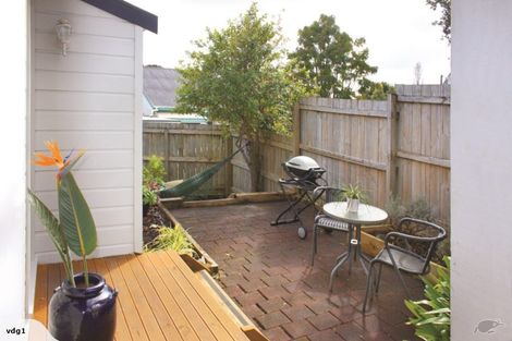 Photo of property in 6/24 Beswick Place, Birkdale, Auckland, 0626