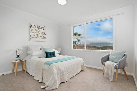 Photo of property in 8 Penguin Grove, Waitangirua, Porirua, 5024