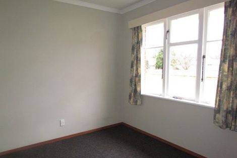 Photo of property in 2/5 Ruahine Street, Trentham, Upper Hutt, 5018