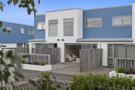 Photo of property in 31 Reynolds Place, Papamoa Beach, Papamoa, 3118