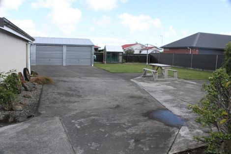 Photo of property in 39 Mary Street, Winton, 9720