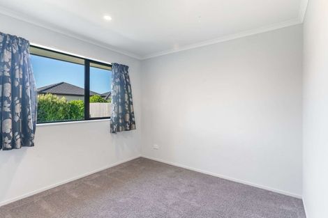 Photo of property in 100 Strauss Drive, Rolleston, 7614