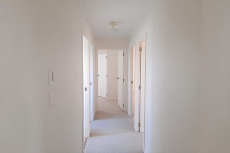 Photo of property in 1/29 De Quincey Terrace, Highland Park, Auckland, 2010