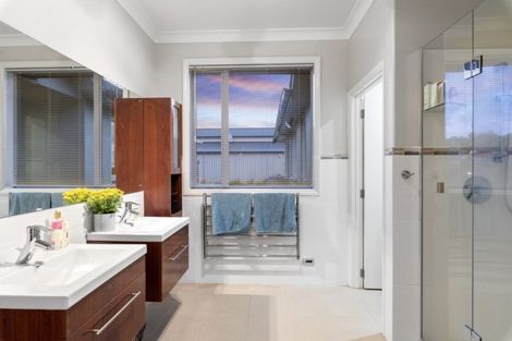 Photo of property in 202 Oraha Road, Kumeu, 0892