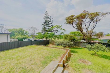 Photo of property in 5 Serrita Avenue, Sunnyhills, Auckland, 2010