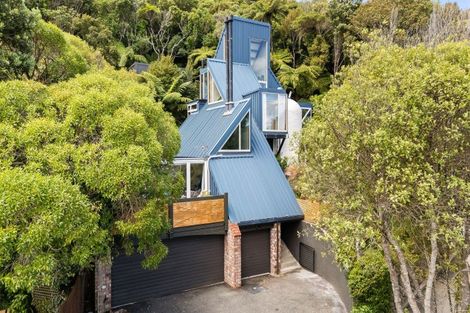 Photo of property in 52 Amapur Drive, Khandallah, Wellington, 6035