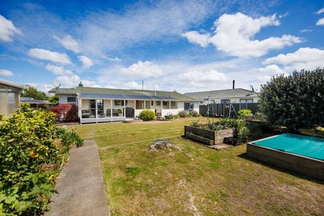 Photo of property in 8 Ashdown Crescent, Feilding, 4702